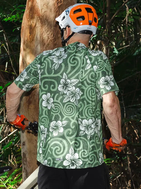 Koa Short Sleeve Mountain Bike Jersey  on model Back 