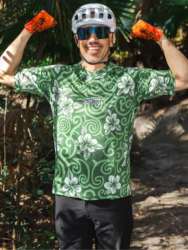 Koa Short Sleeve Mountain Bike Jersey  on model 